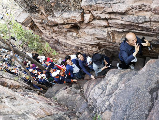 紅旗渠學(xué)習活動